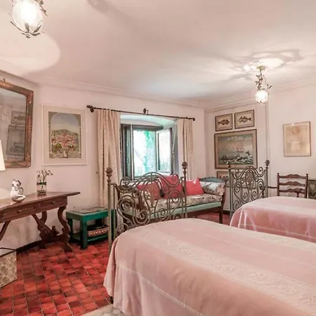 Luxury In For 12 Guests Villa *