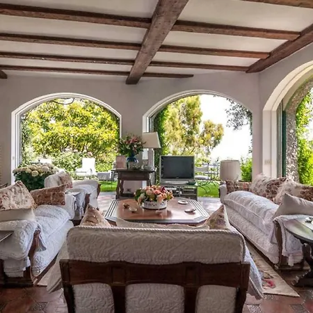 Luxury In For 12 Guests Портофино